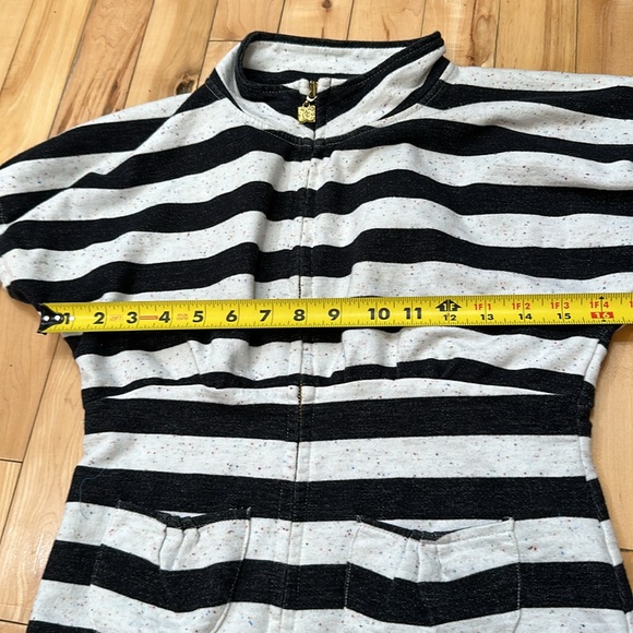 DC Striped Short Sleeve Sweater - Picture 7 of 10